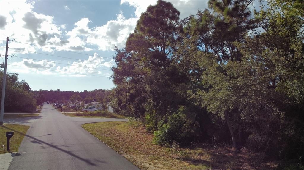 На продажу: $61,500 (0.33 acres)