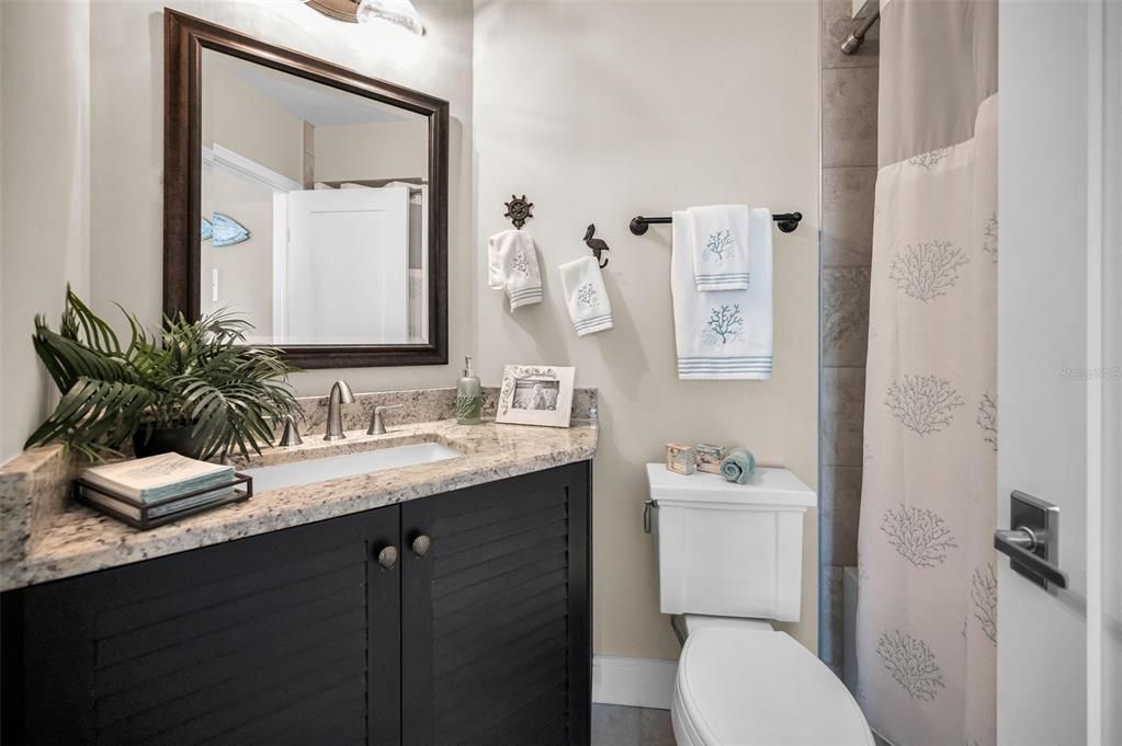 For Sale: $1,125,000 (3 beds, 3 baths, 2215 Square Feet)