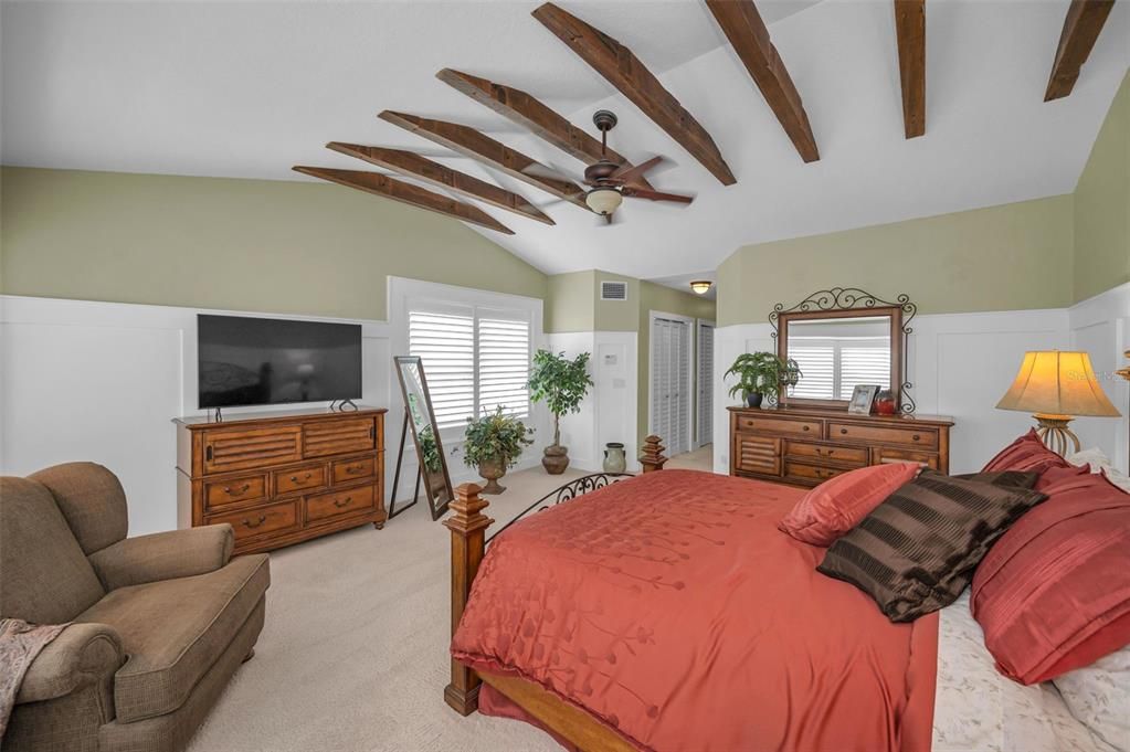 For Sale: $1,125,000 (3 beds, 3 baths, 2215 Square Feet)