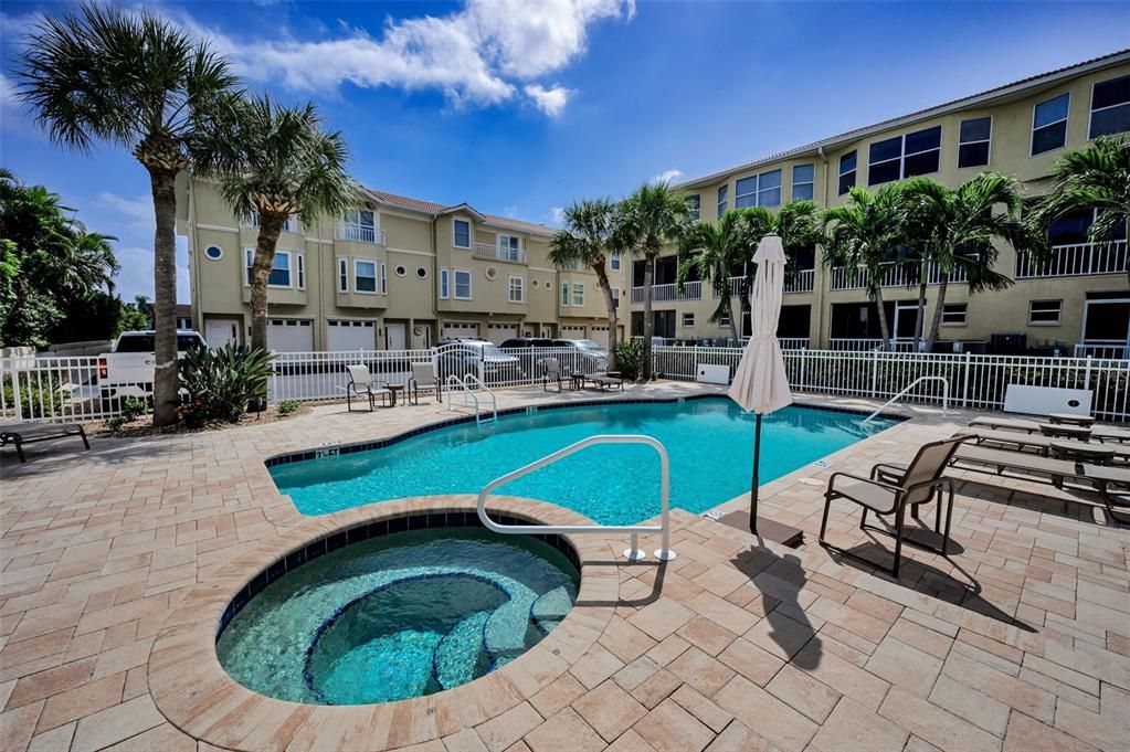 For Sale: $1,125,000 (3 beds, 3 baths, 2215 Square Feet)