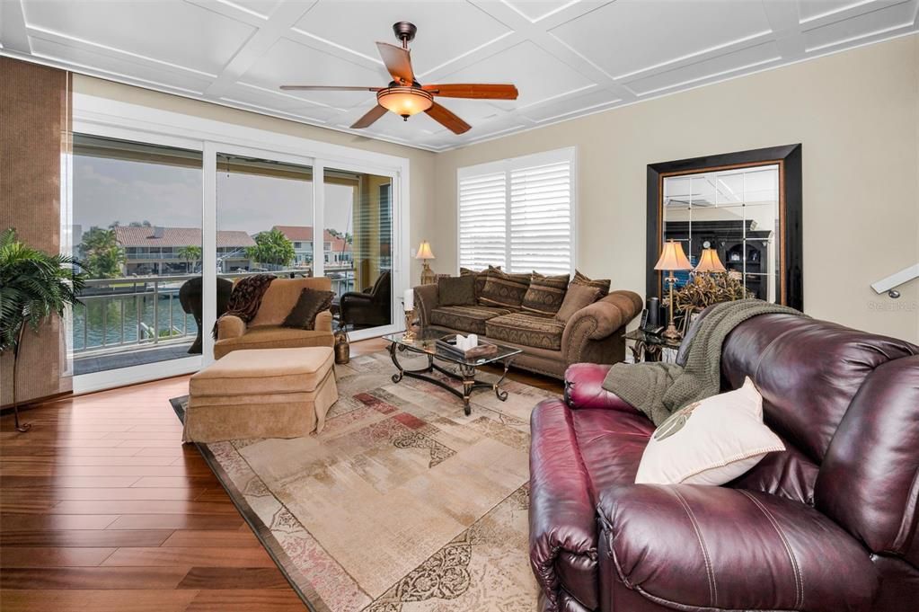 For Sale: $1,125,000 (3 beds, 3 baths, 2215 Square Feet)