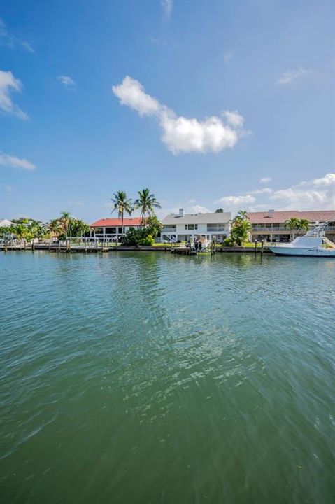 For Sale: $1,125,000 (3 beds, 3 baths, 2215 Square Feet)