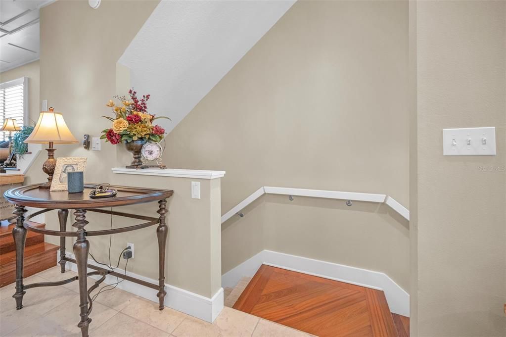 For Sale: $1,125,000 (3 beds, 3 baths, 2215 Square Feet)