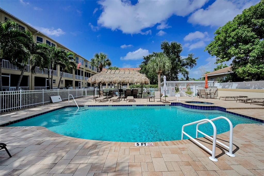 For Sale: $1,125,000 (3 beds, 3 baths, 2215 Square Feet)