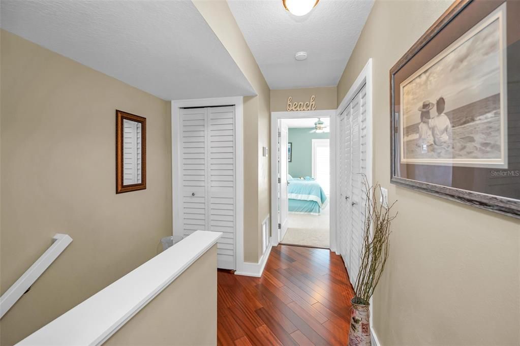 For Sale: $1,125,000 (3 beds, 3 baths, 2215 Square Feet)