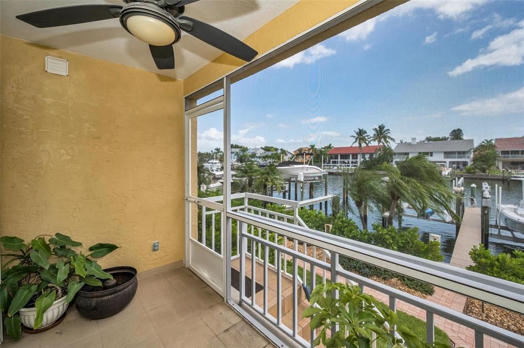 For Sale: $1,125,000 (3 beds, 3 baths, 2215 Square Feet)