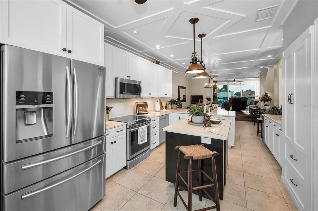 For Sale: $1,125,000 (3 beds, 3 baths, 2215 Square Feet)