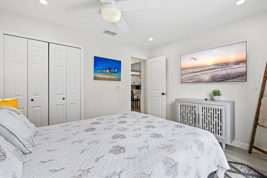 For Sale: $1,799,000 (4 beds, 0 baths, 1600 Square Feet)