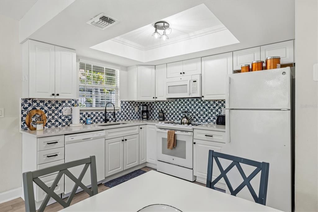 For Sale: $1,799,000 (4 beds, 0 baths, 1600 Square Feet)