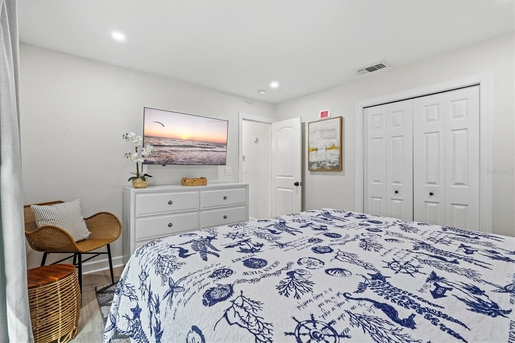 For Sale: $1,799,000 (4 beds, 0 baths, 1600 Square Feet)