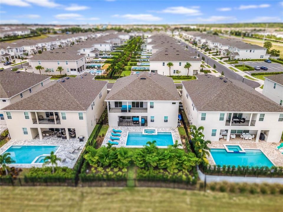 Active With Contract: $1,199,999 (11 beds, 10 baths, 5496 Square Feet)