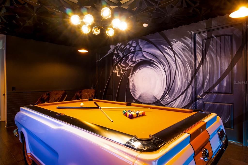 Active With Contract: $1,199,999 (11 beds, 10 baths, 5496 Square Feet)