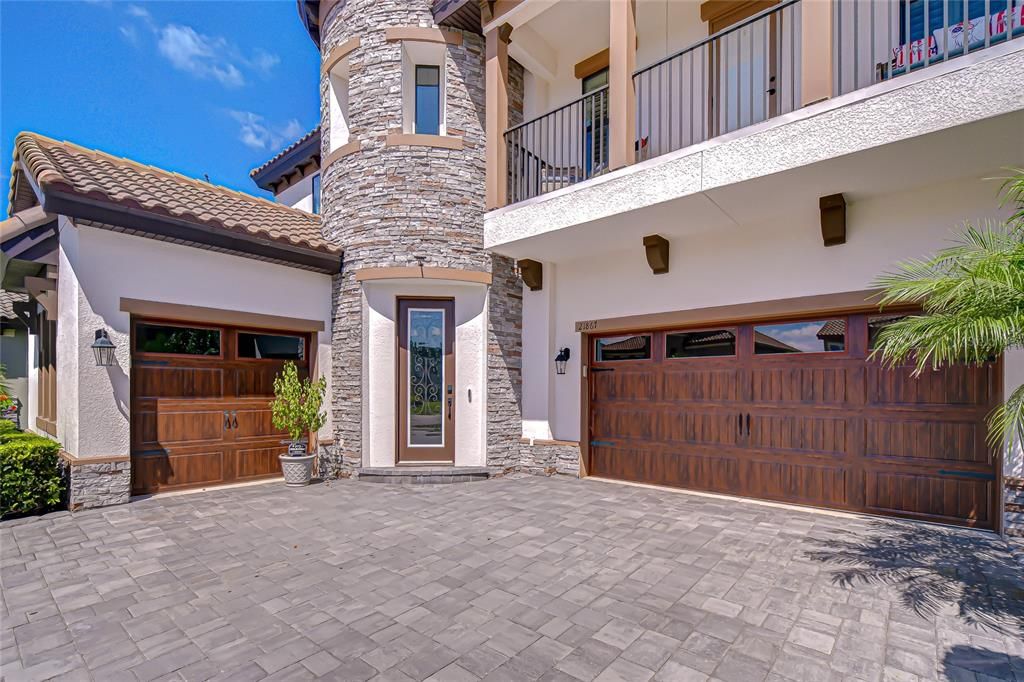 待售: $1,099,000 (5 贝兹, 4 浴室, 4536 平方英尺)