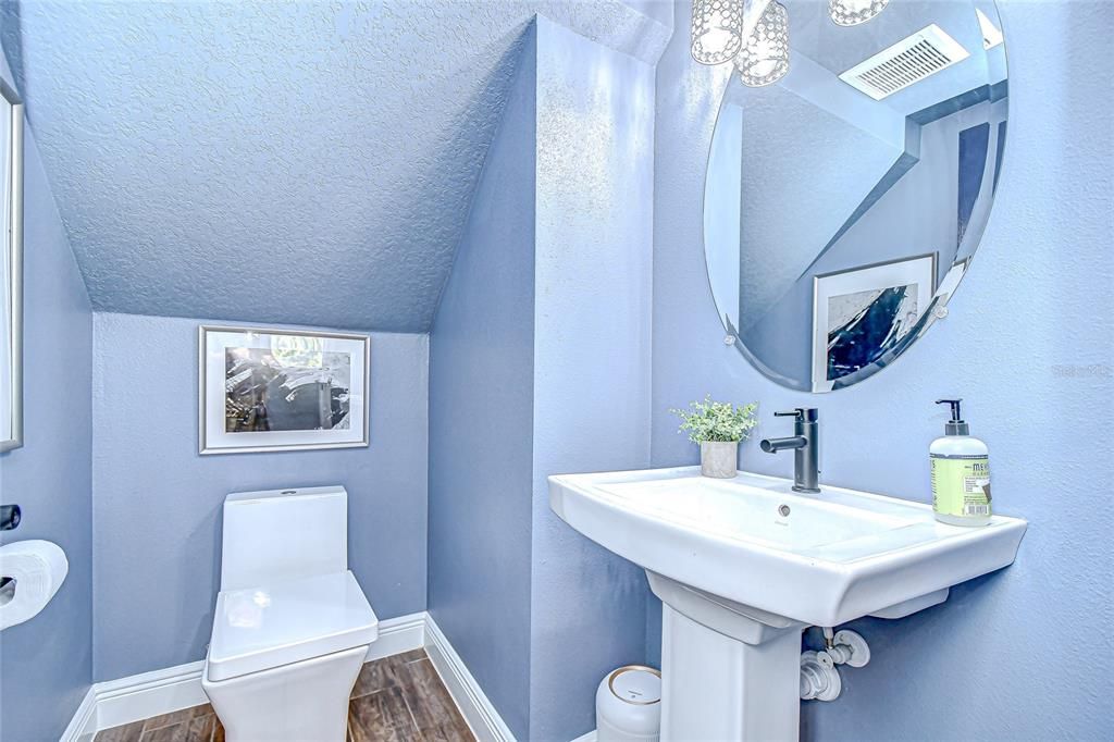 待售: $1,099,000 (5 贝兹, 4 浴室, 4536 平方英尺)