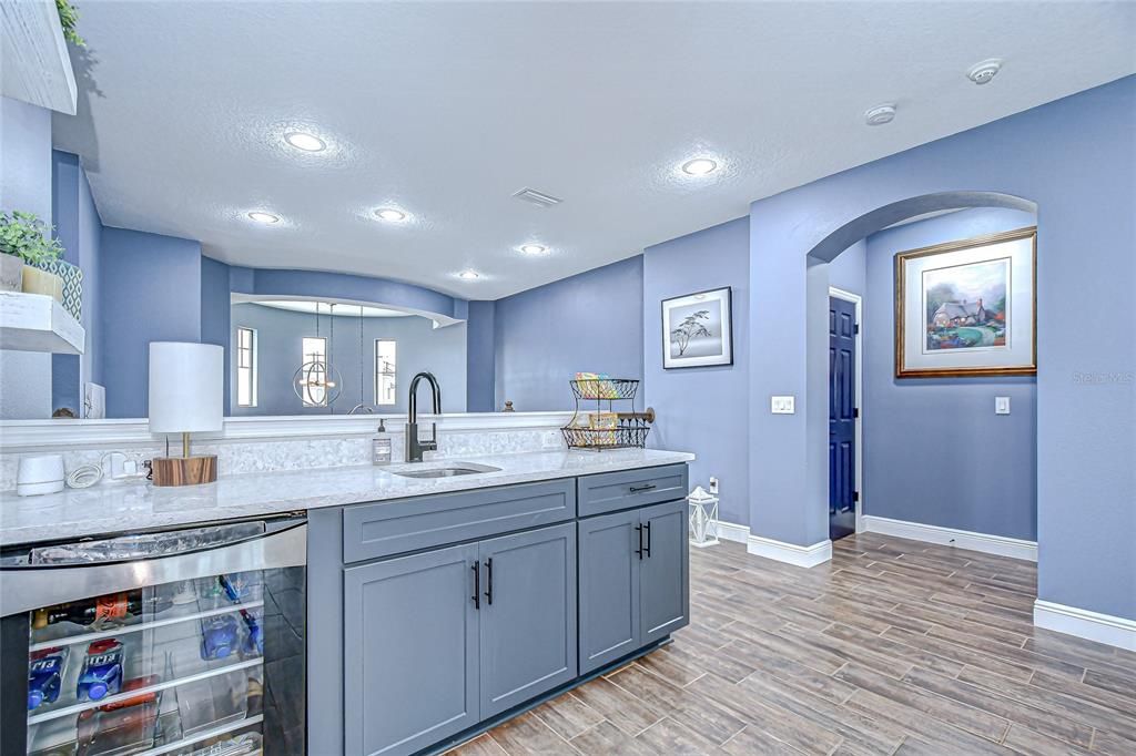 待售: $1,099,000 (5 贝兹, 4 浴室, 4536 平方英尺)