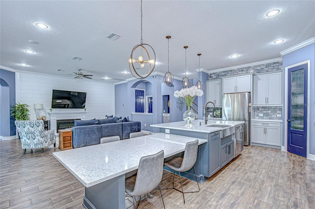 待售: $1,099,000 (5 贝兹, 4 浴室, 4536 平方英尺)