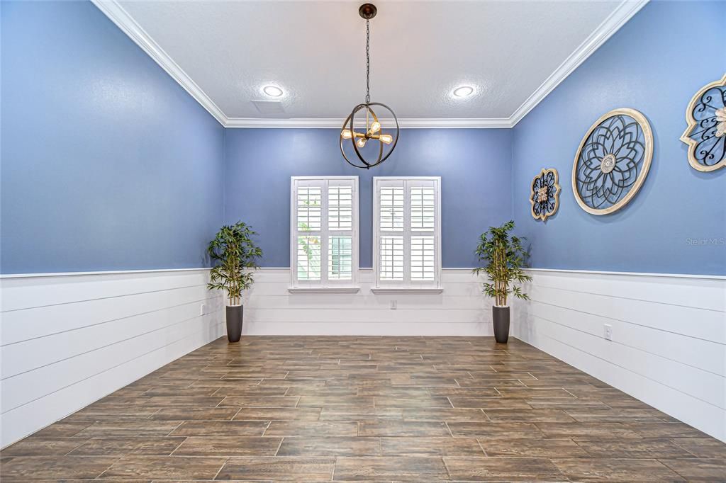 待售: $1,099,000 (5 贝兹, 4 浴室, 4536 平方英尺)