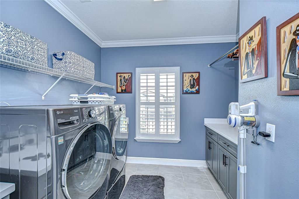 待售: $1,099,000 (5 贝兹, 4 浴室, 4536 平方英尺)