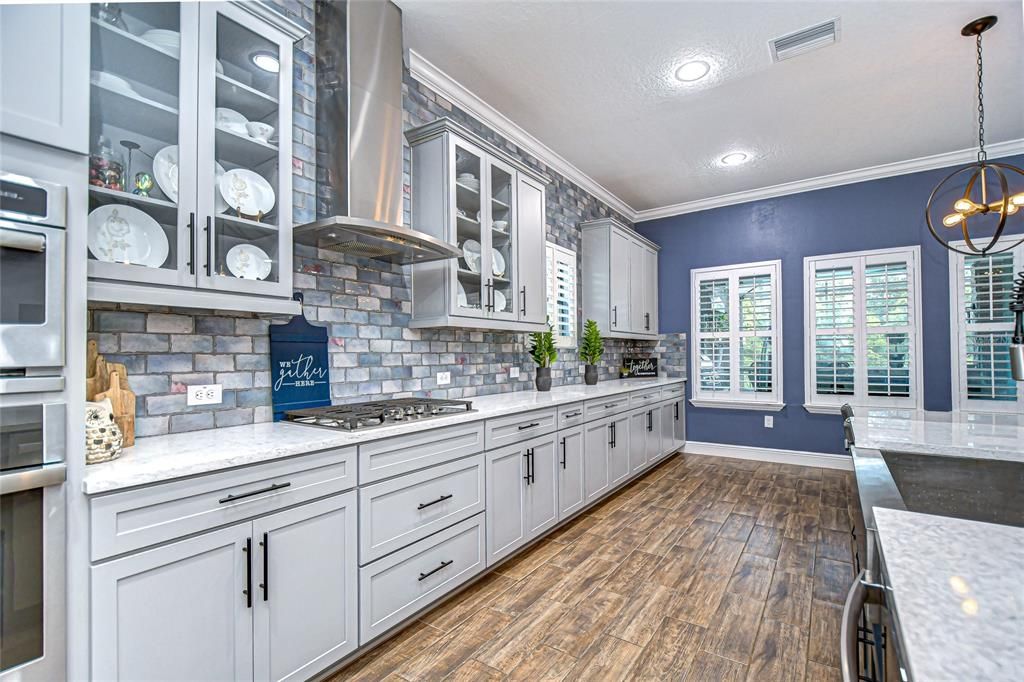 待售: $1,099,000 (5 贝兹, 4 浴室, 4536 平方英尺)