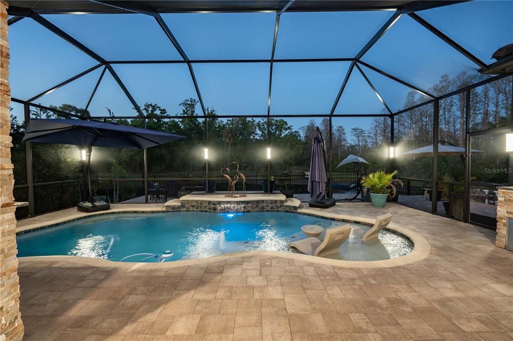 待售: $1,099,000 (5 贝兹, 4 浴室, 4536 平方英尺)