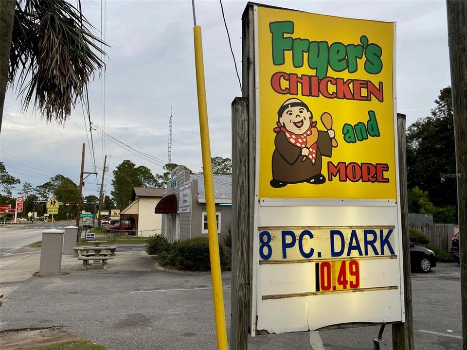 На продажу: $99,900 (0.44 acres)