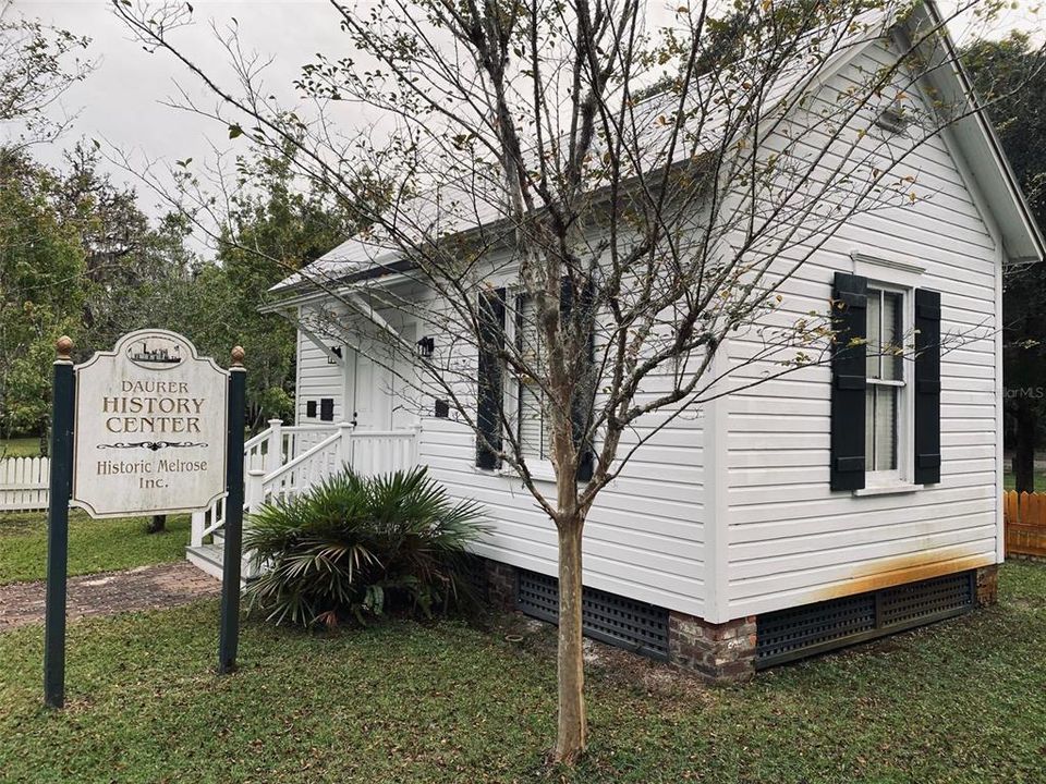 На продажу: $99,900 (0.44 acres)