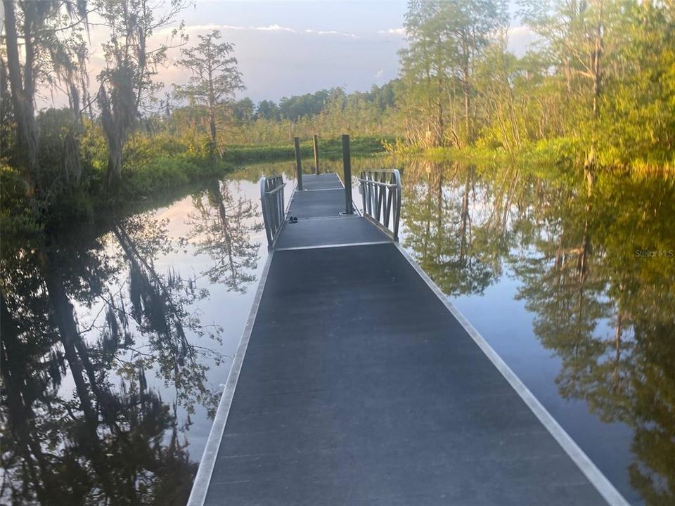 На продажу: $99,900 (0.44 acres)