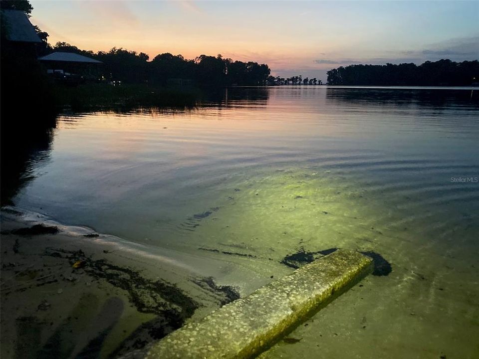 На продажу: $99,900 (0.44 acres)