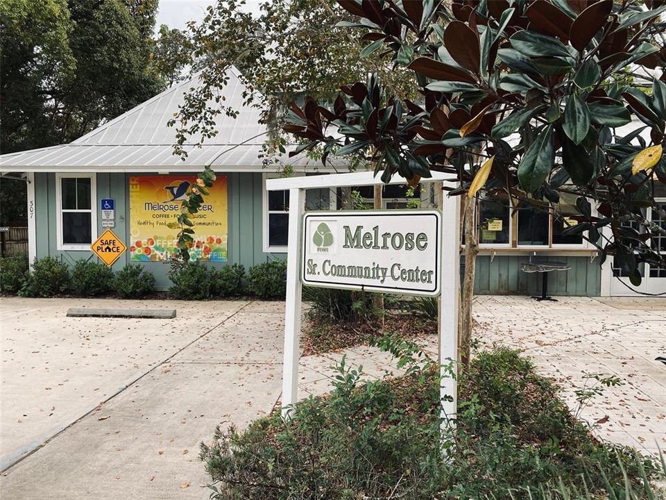 На продажу: $99,900 (0.44 acres)