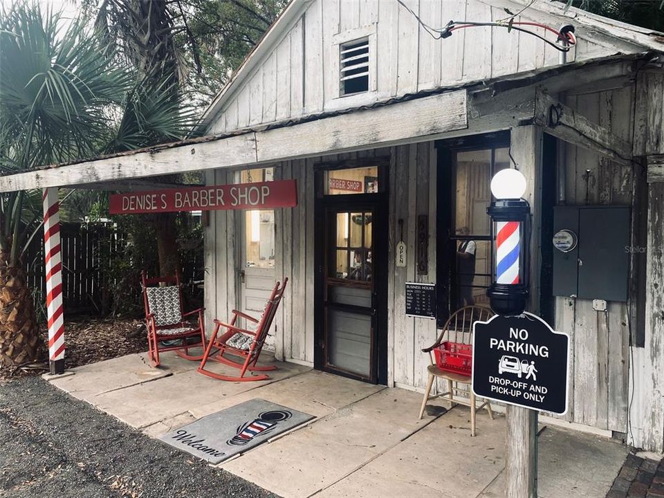 На продажу: $99,900 (0.44 acres)