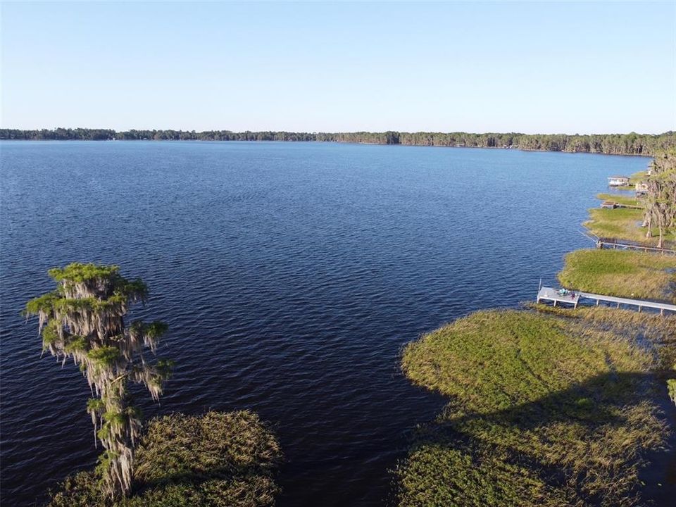 На продажу: $99,900 (0.44 acres)