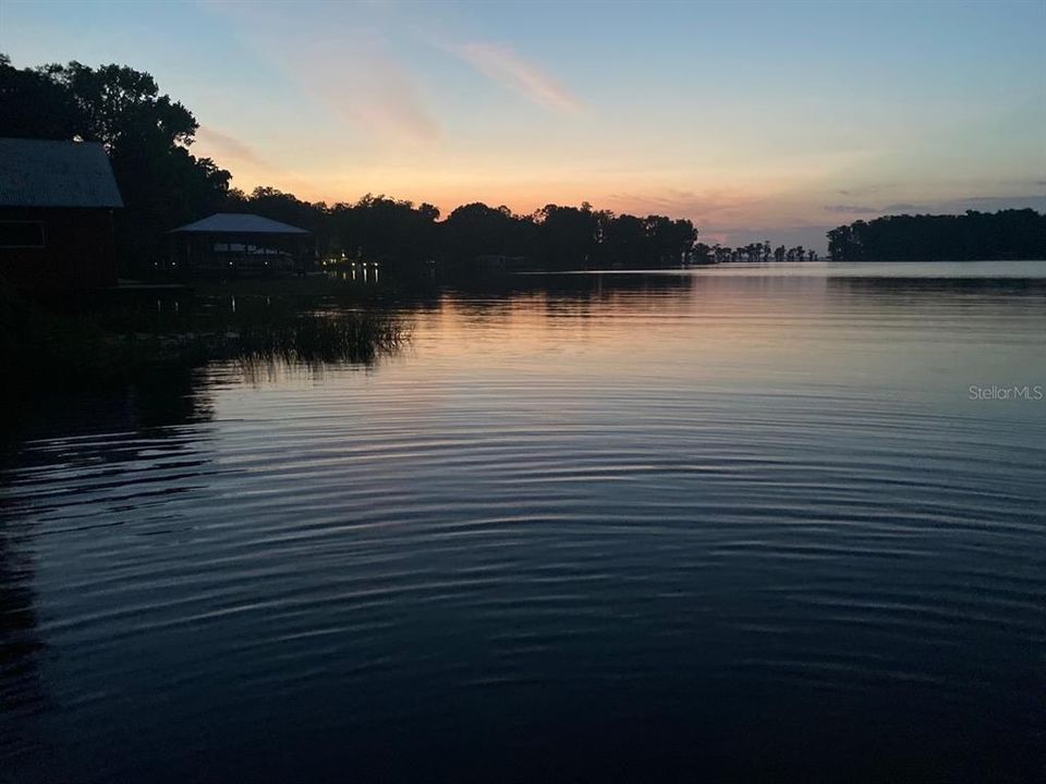 На продажу: $99,900 (0.44 acres)