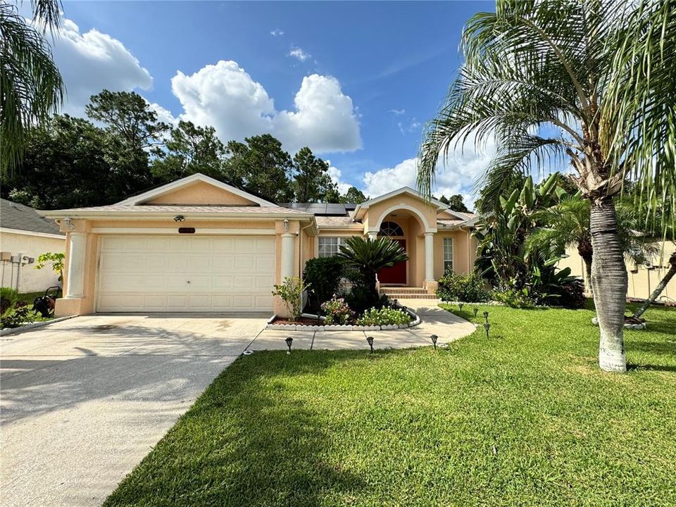 Active With Contract: $399,000 (3 beds, 2 baths, 1633 Square Feet)