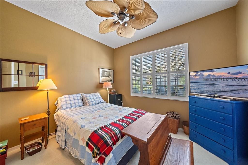 Active With Contract: $489,900 (3 beds, 2 baths, 1849 Square Feet)