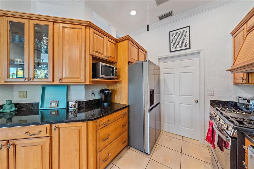 Active With Contract: $489,900 (3 beds, 2 baths, 1849 Square Feet)