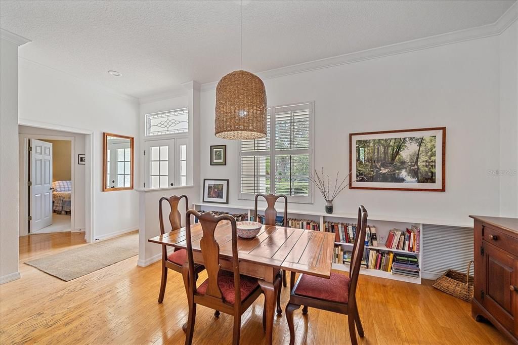 Active With Contract: $489,900 (3 beds, 2 baths, 1849 Square Feet)