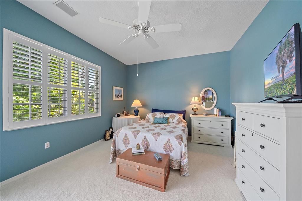 Active With Contract: $489,900 (3 beds, 2 baths, 1849 Square Feet)