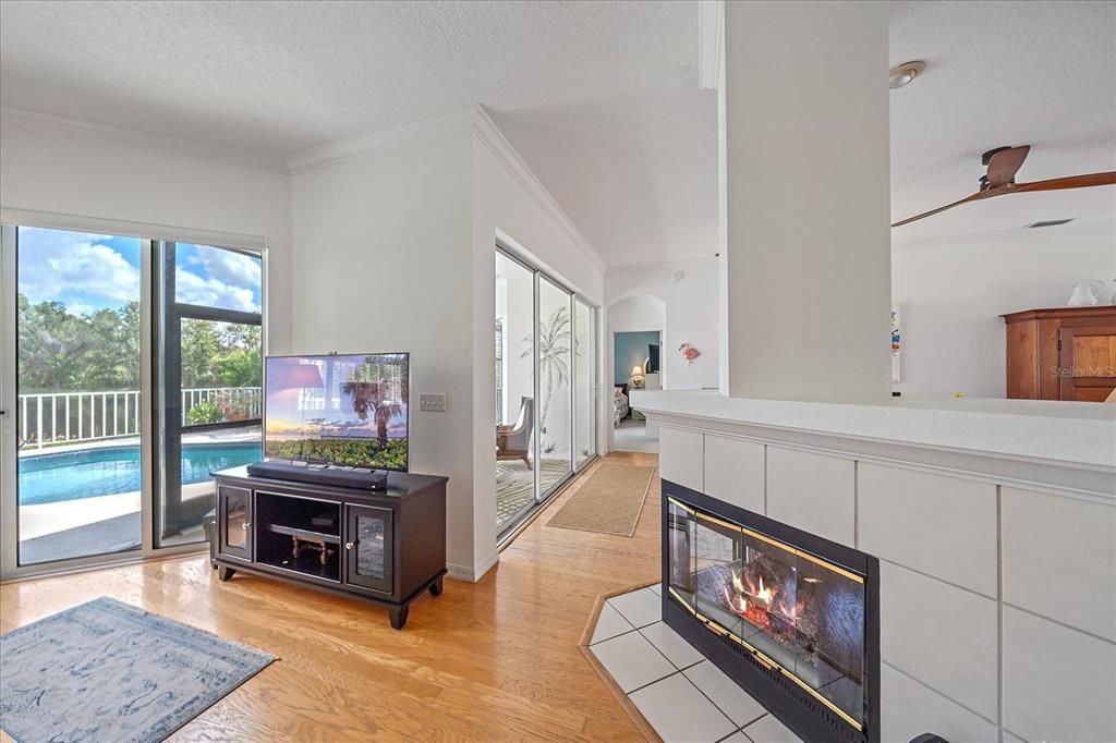 Active With Contract: $489,900 (3 beds, 2 baths, 1849 Square Feet)