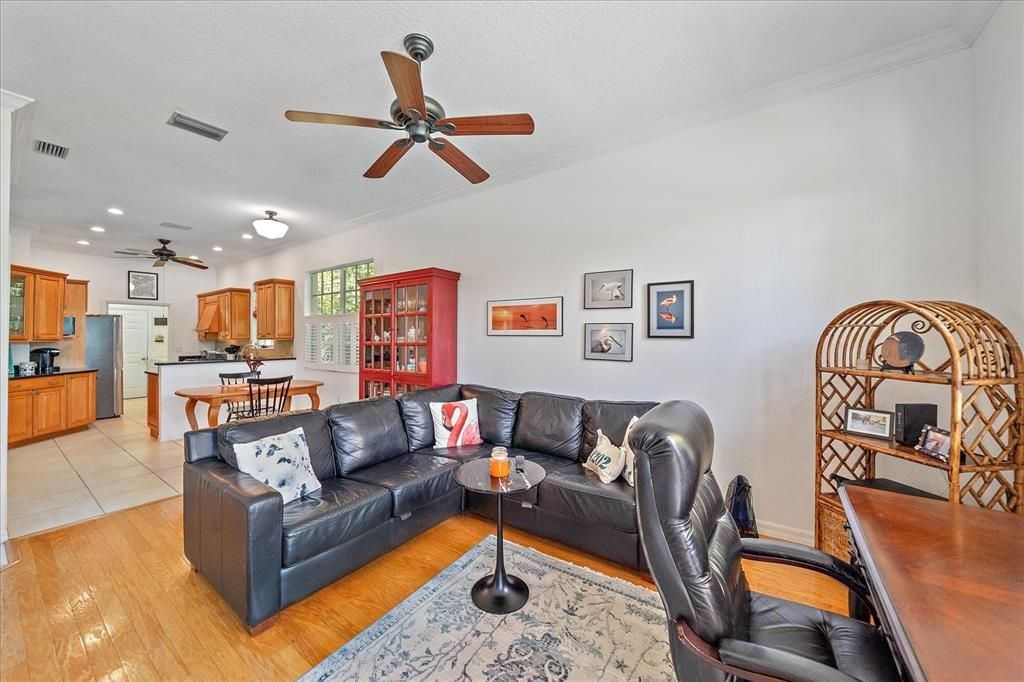 Active With Contract: $489,900 (3 beds, 2 baths, 1849 Square Feet)