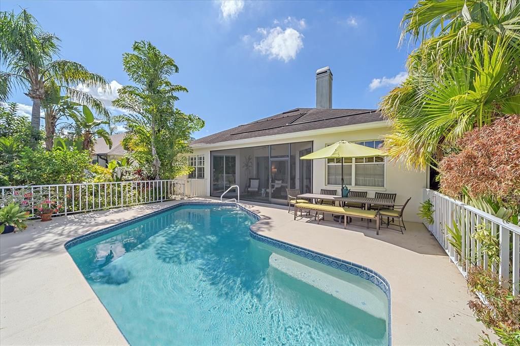 Active With Contract: $489,900 (3 beds, 2 baths, 1849 Square Feet)