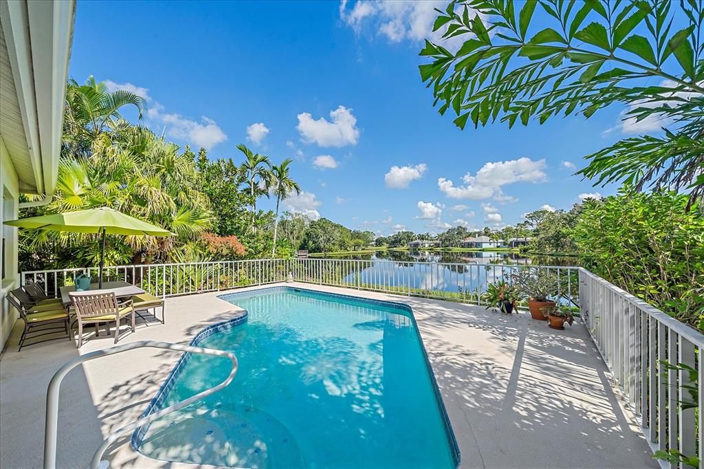 Active With Contract: $489,900 (3 beds, 2 baths, 1849 Square Feet)