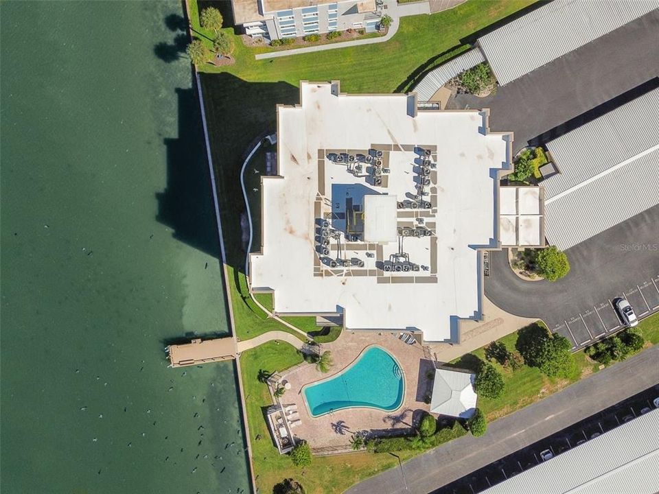 For Sale: $439,000 (2 beds, 2 baths, 1866 Square Feet)