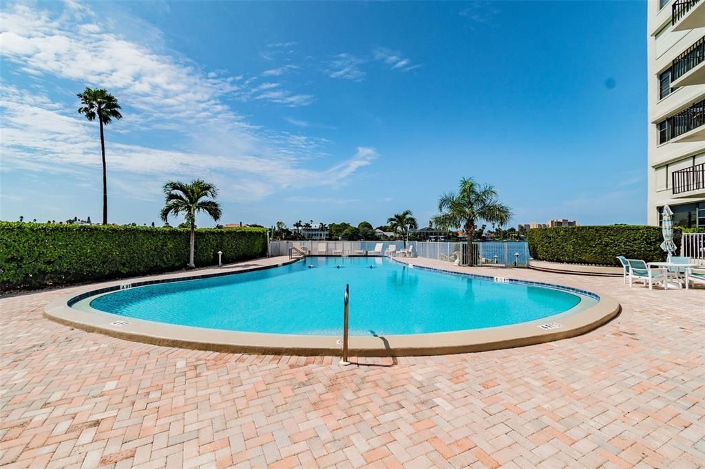 For Sale: $439,000 (2 beds, 2 baths, 1866 Square Feet)