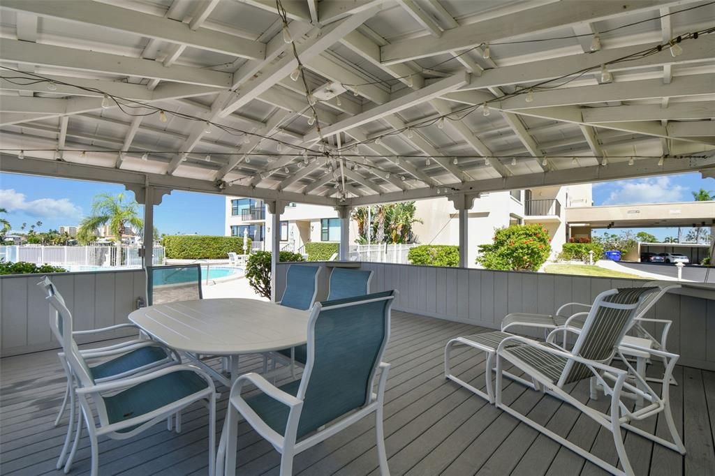 For Sale: $439,000 (2 beds, 2 baths, 1866 Square Feet)