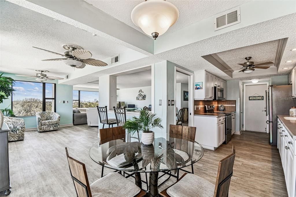 For Sale: $439,000 (2 beds, 2 baths, 1866 Square Feet)