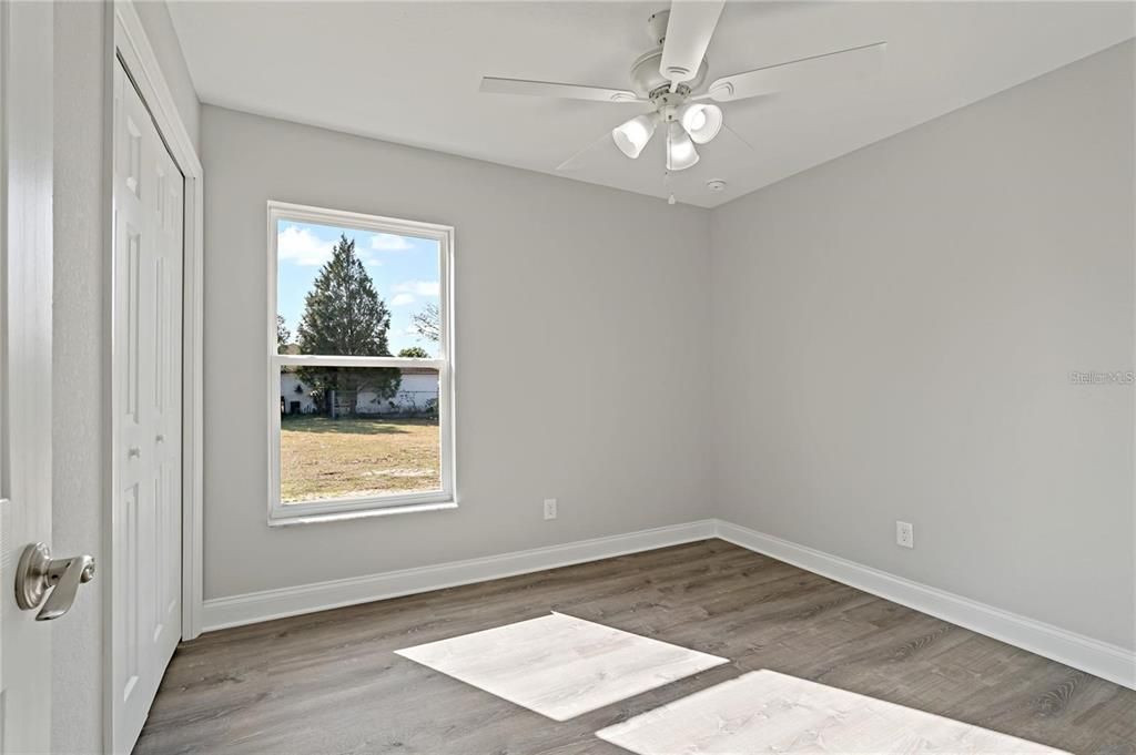 Active With Contract: $1,850 (3 beds, 2 baths, 1000 Square Feet)