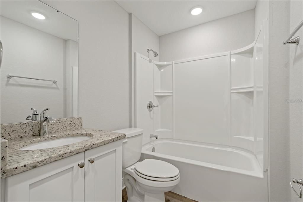 Active With Contract: $1,850 (3 beds, 2 baths, 1000 Square Feet)