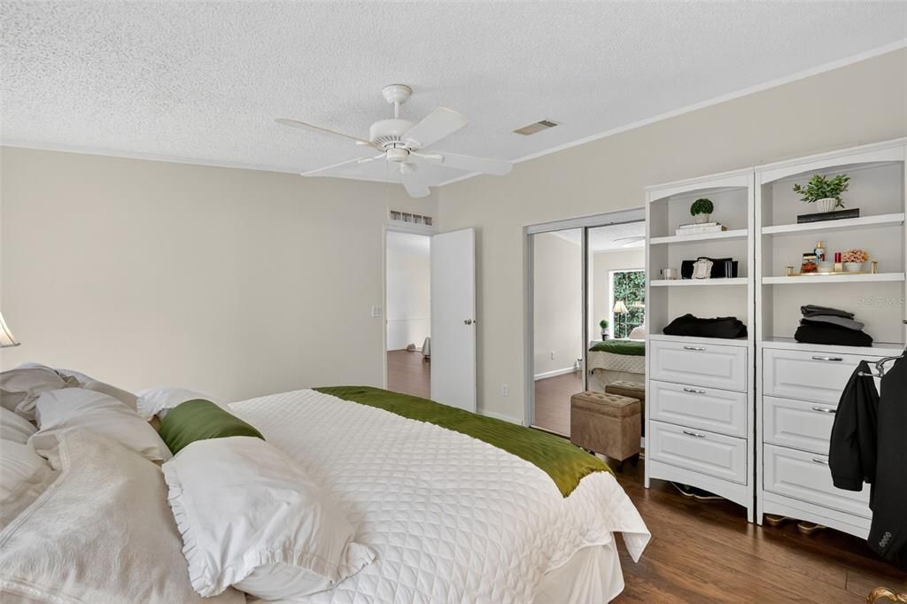 待售: $180,000 (3 贝兹, 2 浴室, 1350 平方英尺)