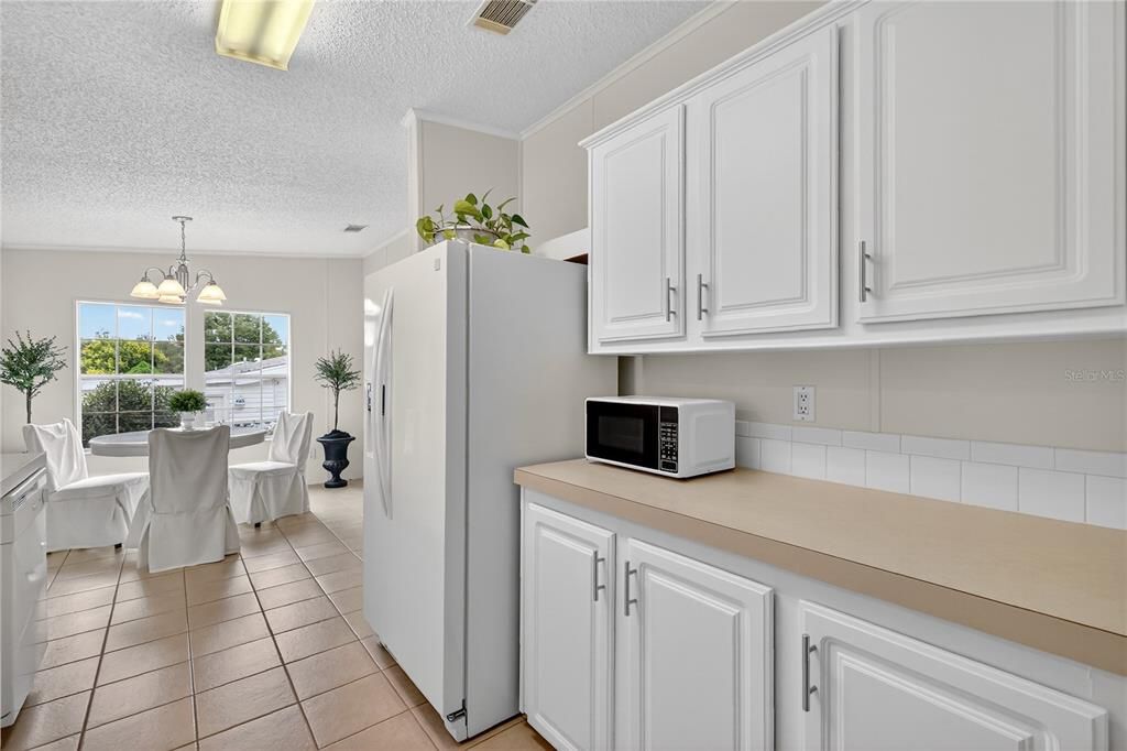 待售: $180,000 (3 贝兹, 2 浴室, 1350 平方英尺)