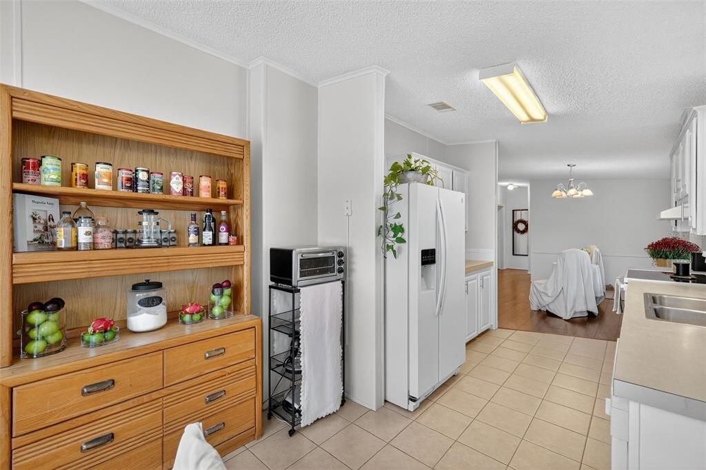 待售: $180,000 (3 贝兹, 2 浴室, 1350 平方英尺)